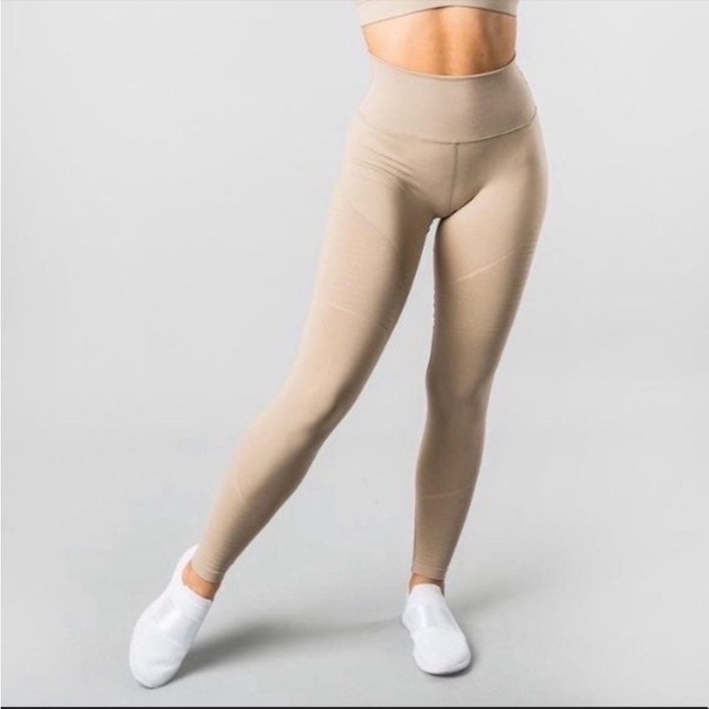 ALPHALETE R6 TAUPE LEGGINGS